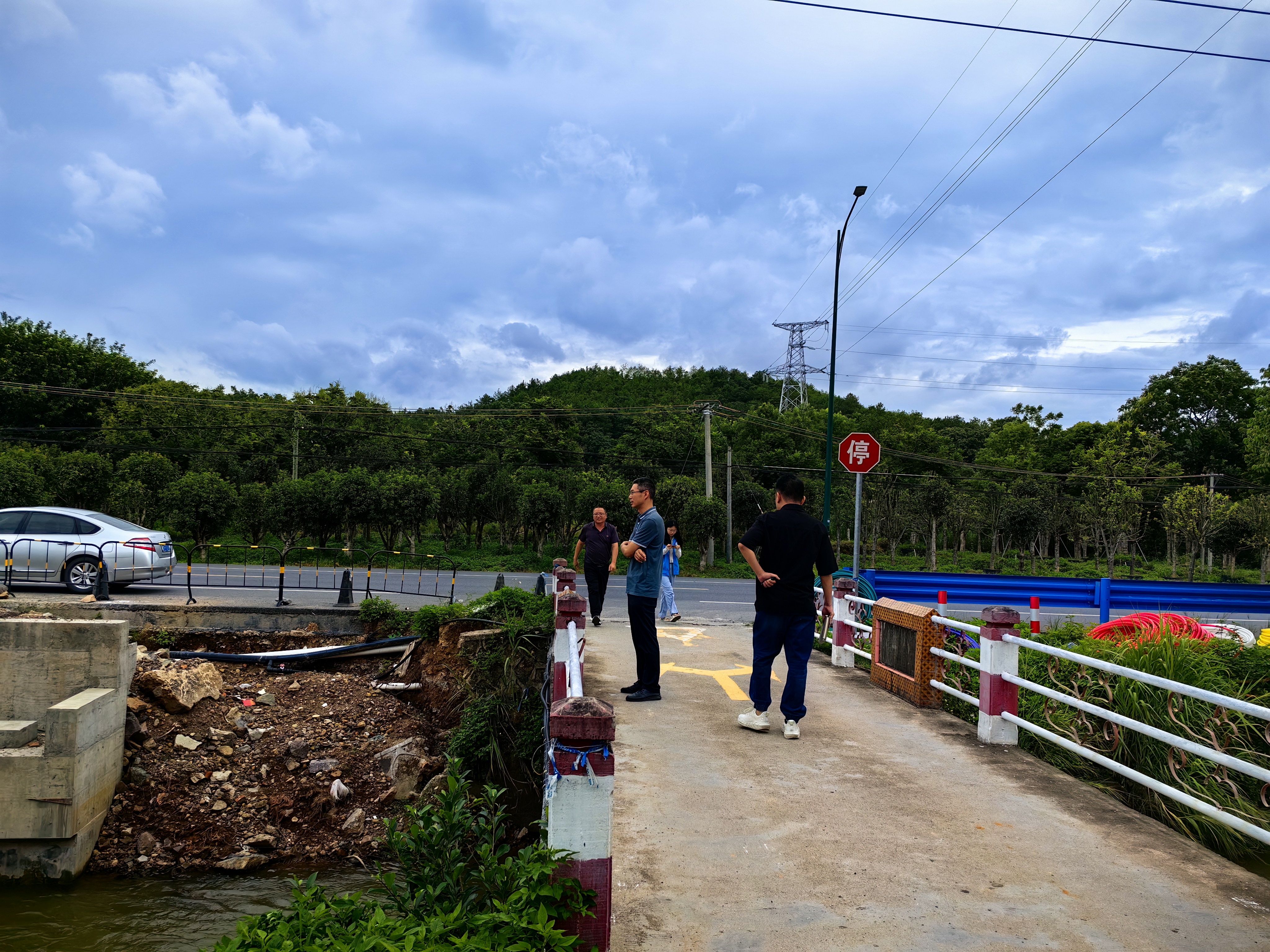 巡河.jpg
