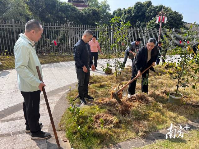 人大植樹1.jpg